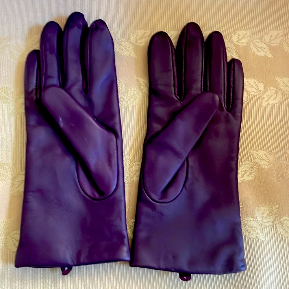 Purple leather driving gloves